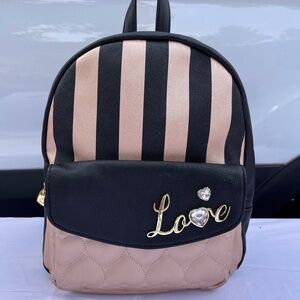 BETSEY JOHNSON SMALL BLACK/PINK BACKPACK W/ STRIPES, LOVE, GOLD HEARTS ZIP